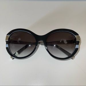 Louis Vuitton Petit Soupcon Cat Eye Sunglasses